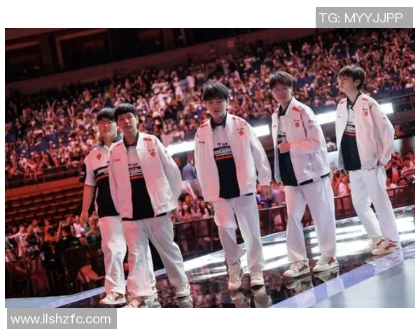 TES与FLY对决全场精彩回顾及赛后分析