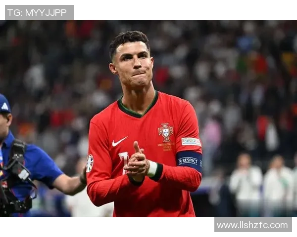 克罗斯:从天才少年到世界足球巨星的辉煌历程与成就解析 克罗斯:从天才少年到世界足球巨星的辉煌历程与成就解析