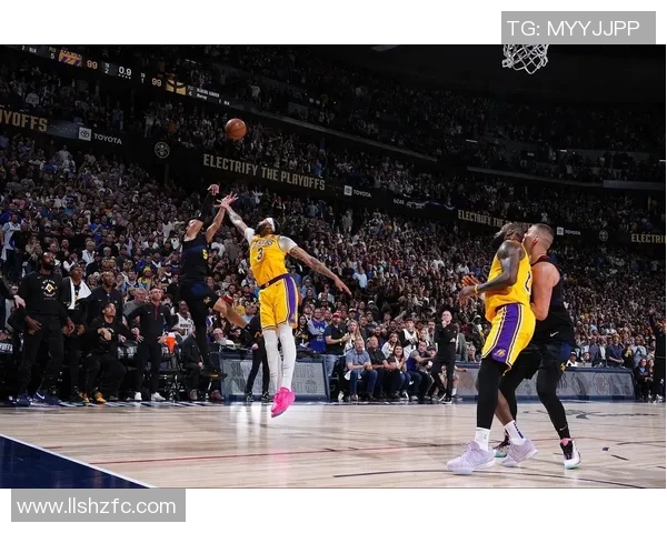 2018年掘金与湖人激战回顾：一场精彩绝伦的NBA对决盛宴