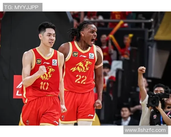 CBA新疆对阵广厦精彩比赛录像回顾与分析分享